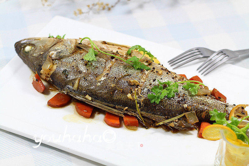 柠檬烤鱼的做法_柠檬烤鱼怎么做_悠哈厨房的菜谱_美食天下