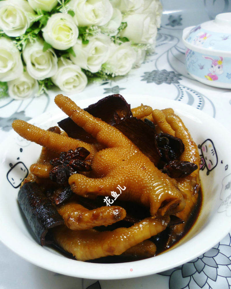 红烧鸡爪的做法_红烧鸡爪怎么做_花鱼儿的菜谱_美食天下