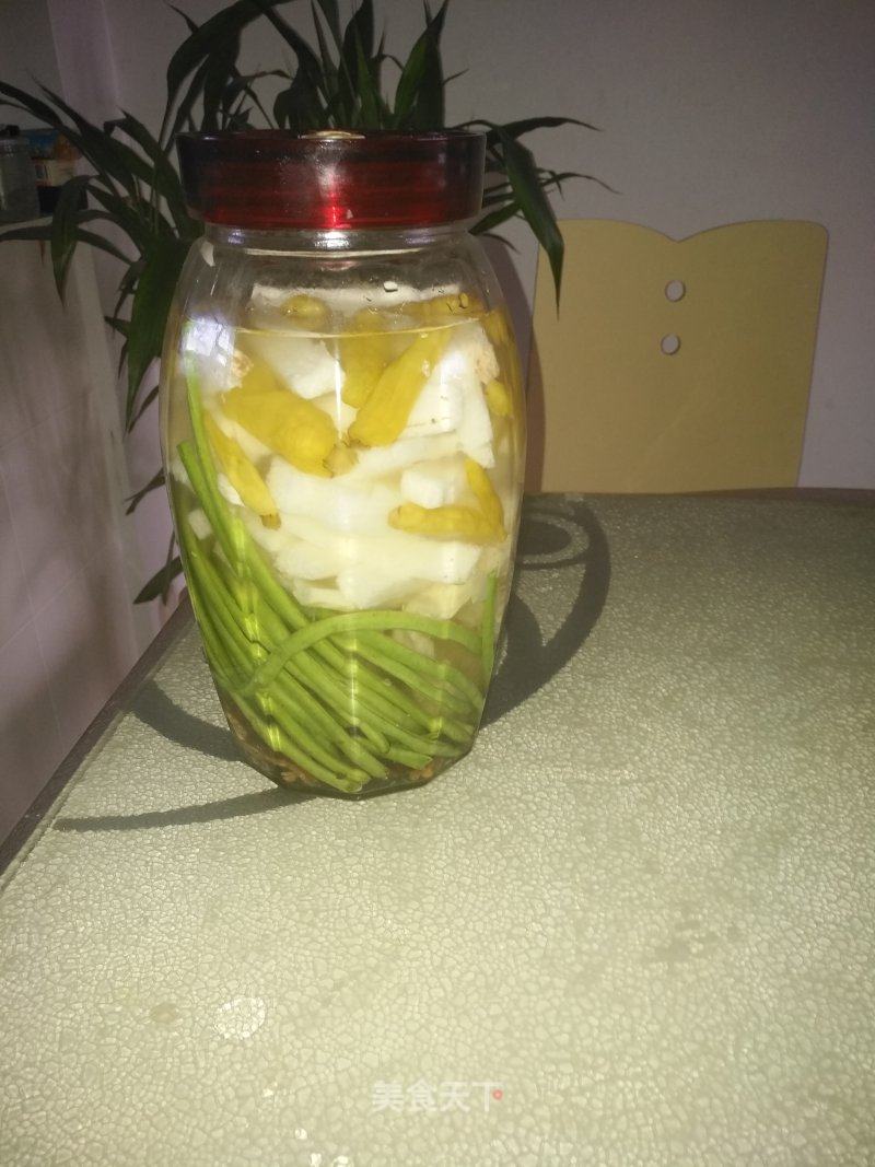 简易四川泡菜的做法_简易四川泡菜怎么做_还在吃吃吃的菜谱_美食天下