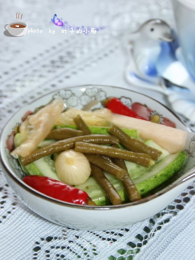 四川泡菜的做法_正宗四川泡菜的做法_四川泡菜怎么做_叶子的小厨的菜谱_美食天下