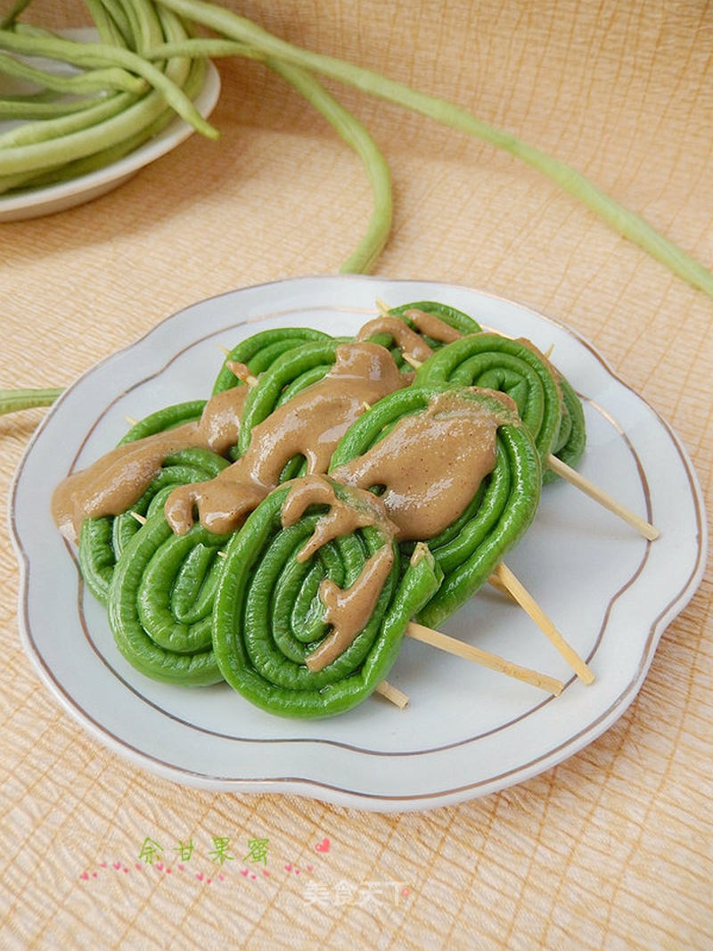 麻酱豆角棒棒糖的做法_麻酱豆角棒棒糖怎么做_余甘果蜜的厨房的菜谱_美食天下