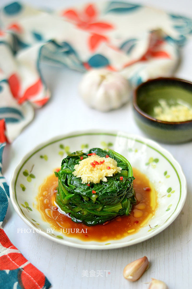 蒜蓉菠菜塔的做法_蒜蓉菠菜塔怎么做_juju菊娜的菜谱_美食天下