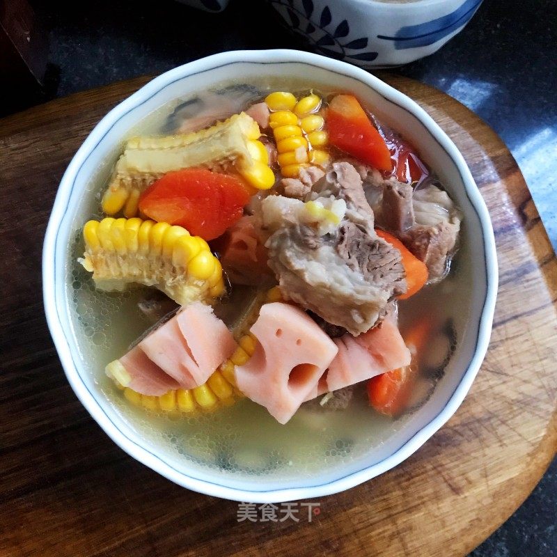 莲藕玉米排骨汤的做法_莲藕玉米排骨汤怎么做_米拉Miira的菜谱_美食天下
