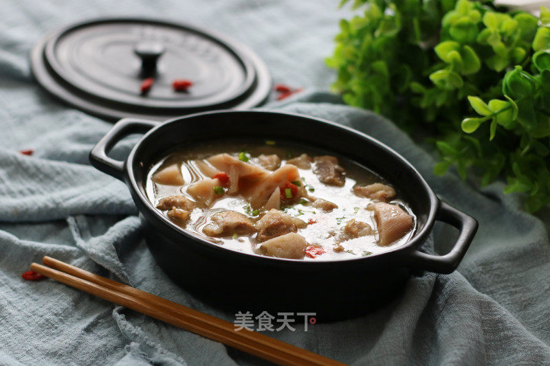 莲藕排骨汤的做法_莲藕排骨汤怎么做_龙宝宝陈诺的菜谱_美食天下