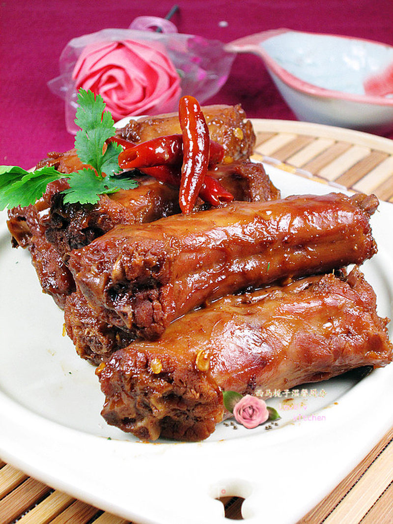 麻辣鸭脖的做法_麻辣鸭脖怎么做_西马栀子的菜谱_美食天下