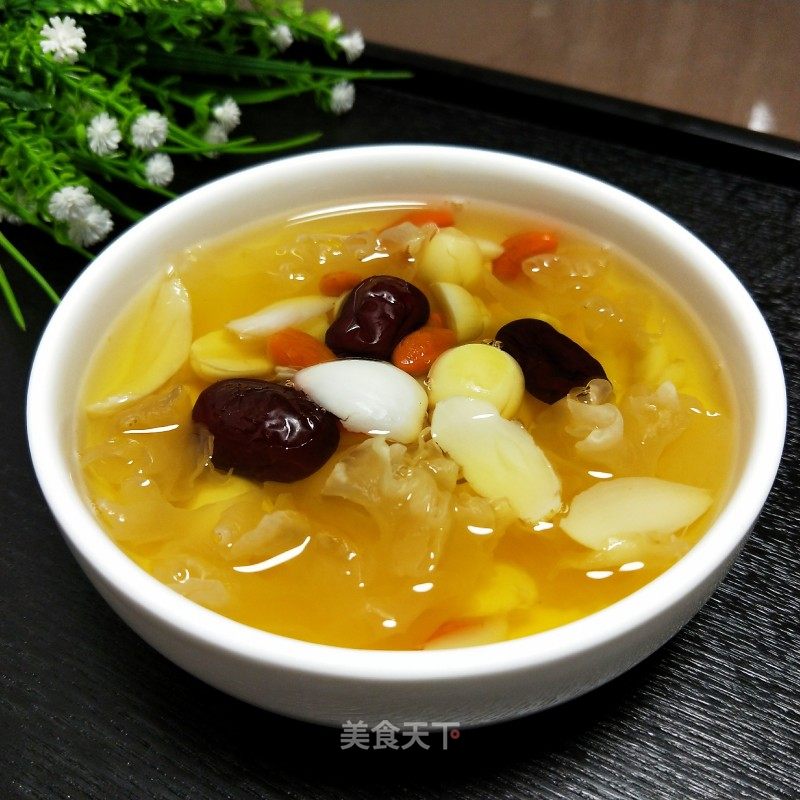 莲子百合银耳汤的做法_莲子百合银耳汤怎么做_宸·羽的菜谱_美食天下