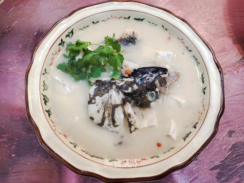 鱼头豆腐汤的做法_鱼头豆腐汤怎么做_Barcelona Messi的菜谱_美食天下