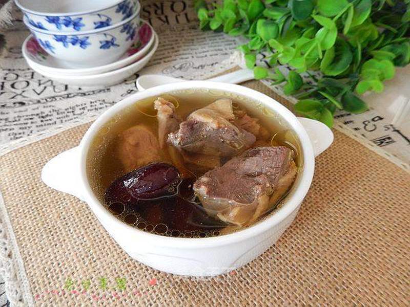 益母草鸽子汤的做法_益母草鸽子汤怎么做_余甘果蜜的厨房的菜谱_美食天下