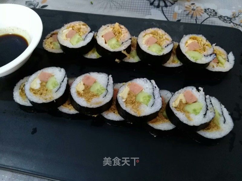 肉松紫菜包饭的做法_肉松紫菜包饭怎么做_llx0451的菜谱_美食天下