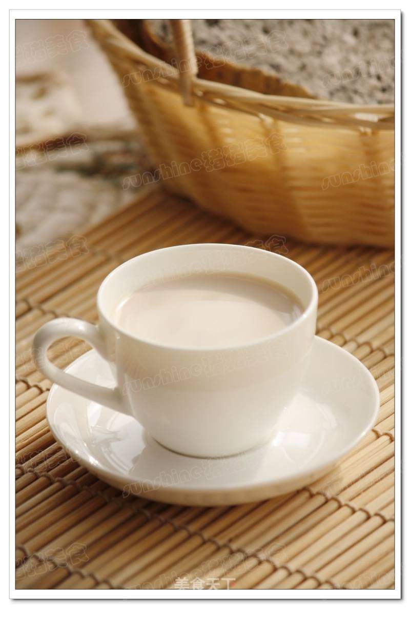 香草奶茶的做法_寒风渐起时为家人送一份浓浓的温暖————香草奶茶_香草奶茶怎么做_菜谱_美食天下