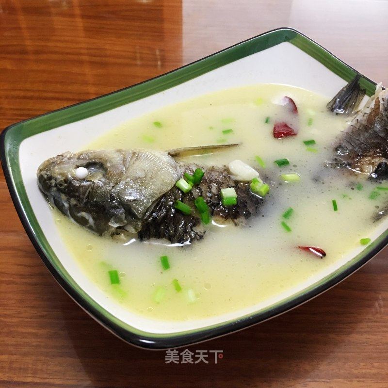 鲫鱼汤的做法_鲫鱼汤怎么做_香香的小厨房的菜谱_美食天下