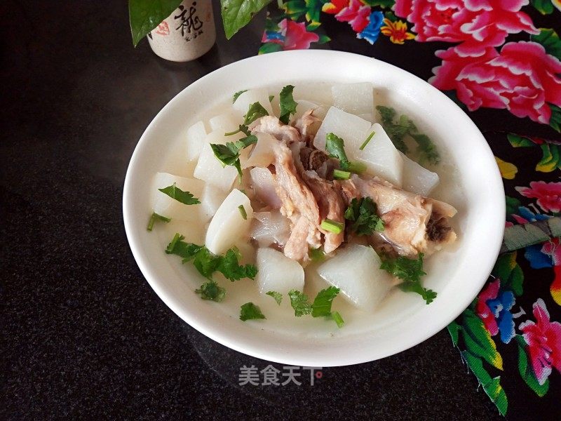 大骨头萝卜汤的做法_大骨头萝卜汤怎么做_金凤栖梧的菜谱_美食天下