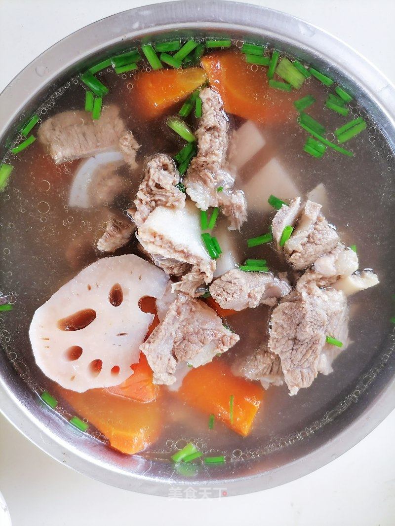 莲藕骨头汤的做法_莲藕骨头汤怎么做_甜甜mimi的菜谱_美食天下