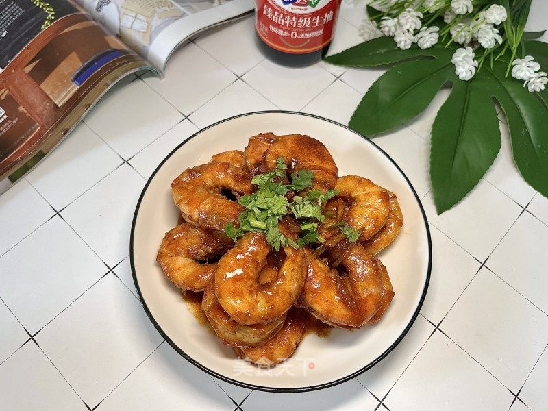 油焖大虾的做法_油焖大虾怎么做_Satisfy_3IRU的菜谱_美食天下