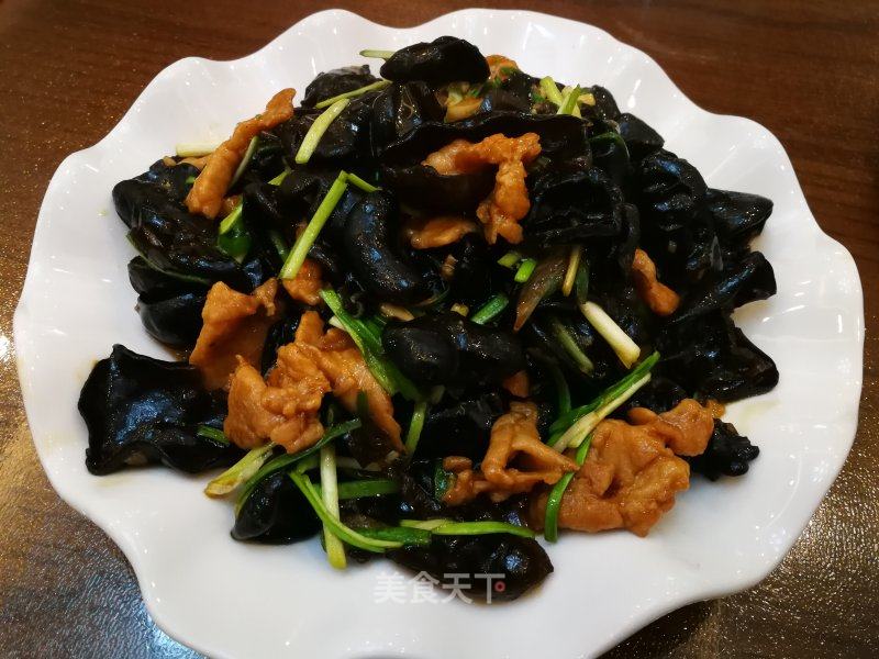 木耳炒肉的做法_木耳炒肉怎么做_等的心跳的菜谱_美食天下
