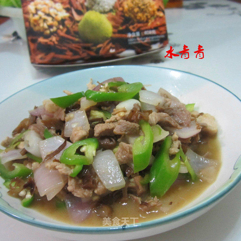 木耳洋葱炒肉的做法_木耳洋葱炒肉怎么做_水青青的菜谱_美食天下