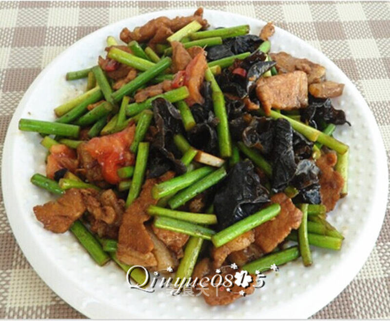 肉炒蒜苔木耳的做法_肉炒蒜苔木耳怎么做_Qiuyue0815的菜谱_美食天下