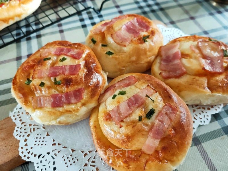 肉松培根小面包的做法_肉松培根小面包怎么做_筠旸JY的菜谱_美食天下