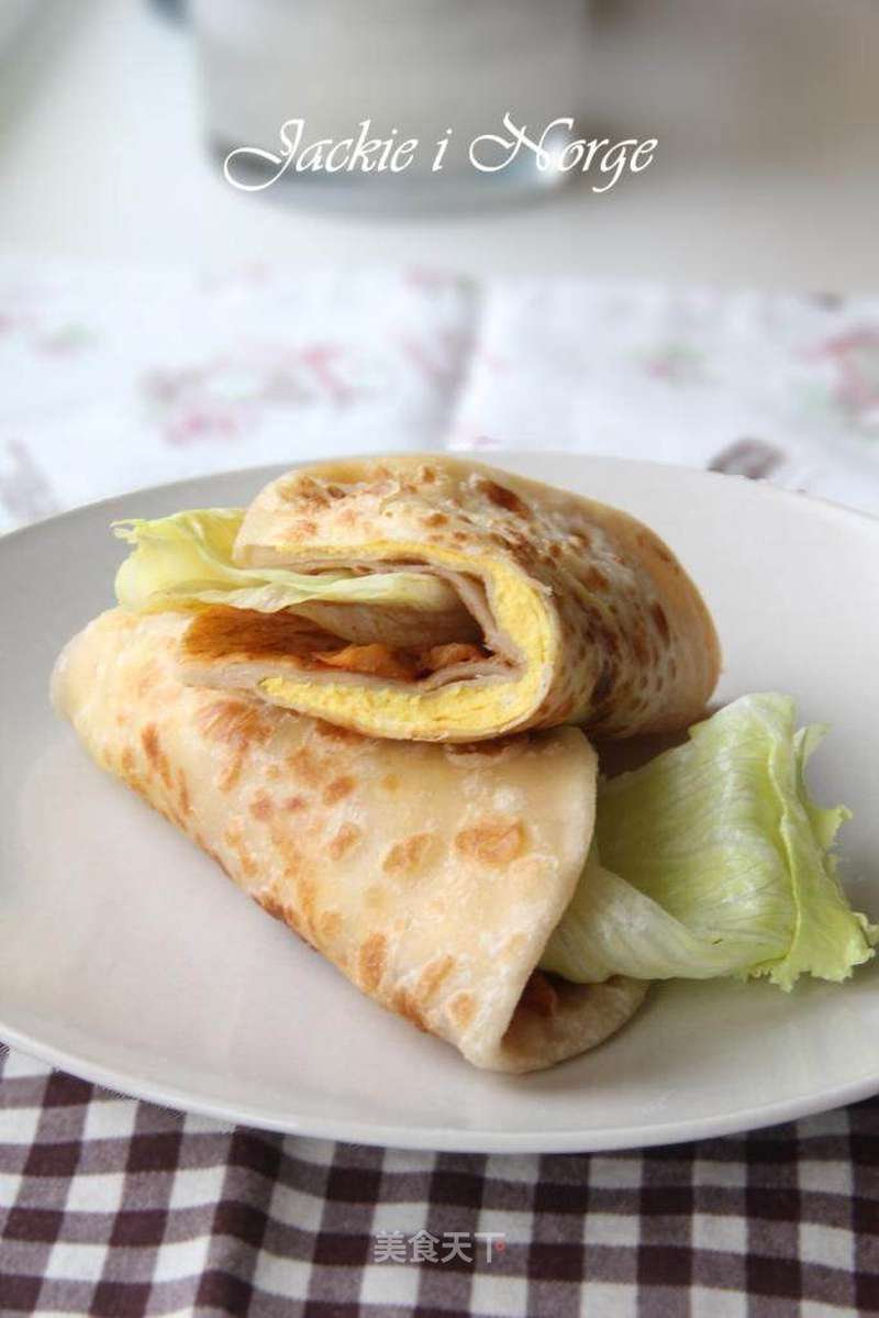 鸡蛋灌饼的做法_鸡蛋灌饼——更适合新手的包油酥法_鸡蛋灌饼怎么做_我在等风的菜谱_美食天下