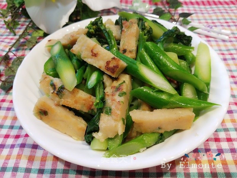 鱼饼炒芥兰的做法_鱼饼炒芥兰怎么做_elmonte的菜谱_美食天下