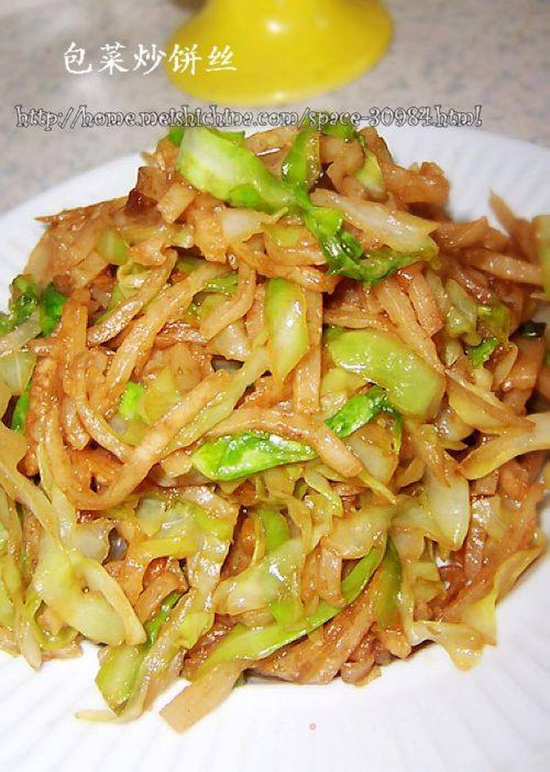 包菜炒饼丝的做法_包菜炒饼丝怎么做_菜谱_美食天下
