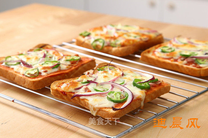 简易吐司披萨的做法_简易吐司披萨怎么做_迪晨风的菜谱_美食天下