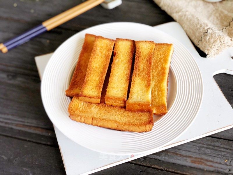 黄油蜂蜜吐司条的做法_黄油蜂蜜吐司条怎么做_美食妃英理的菜谱_美食天下