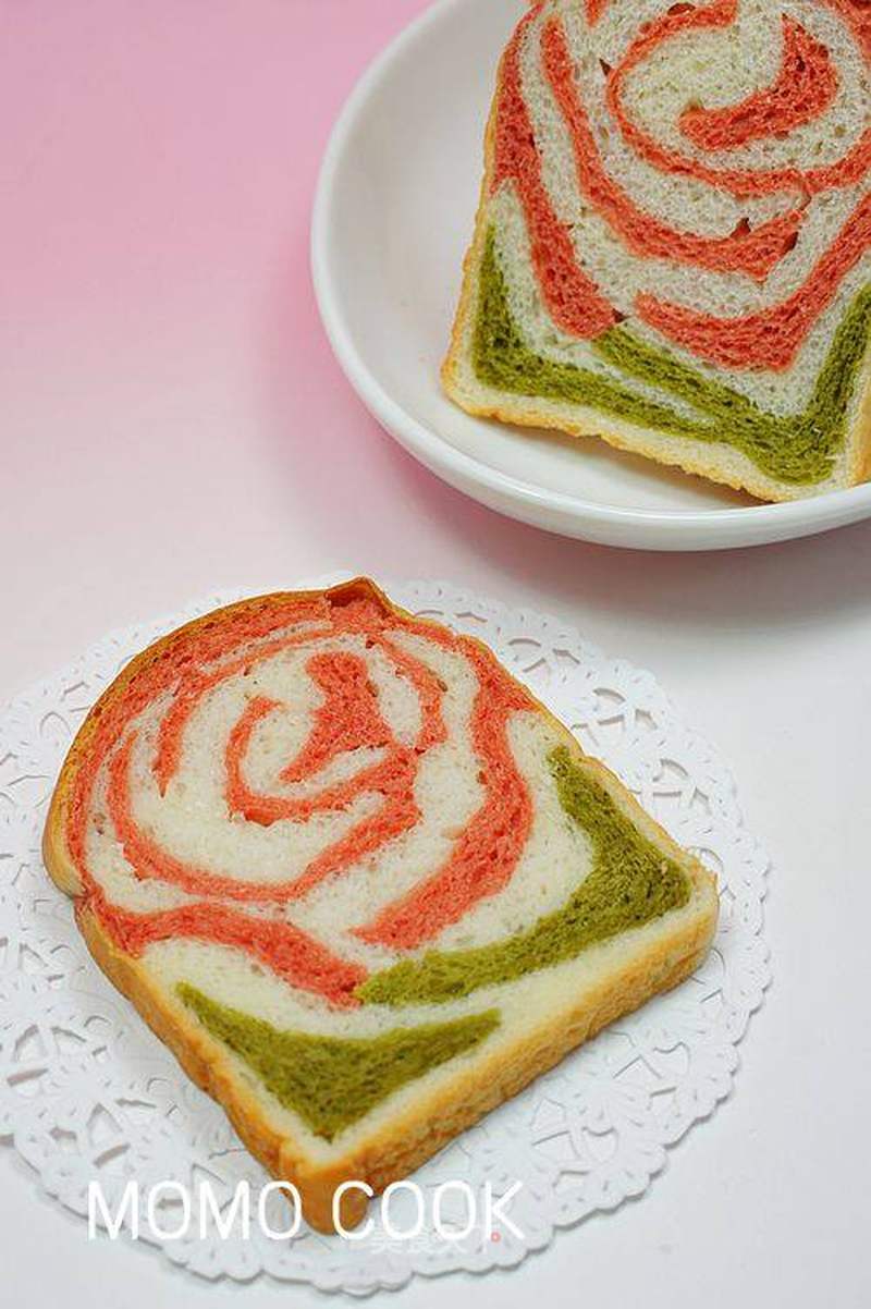 玫瑰花吐司的做法_浪漫的玫瑰花吐司_玫瑰花吐司怎么做_MOMOCOOK的菜谱_美食天下