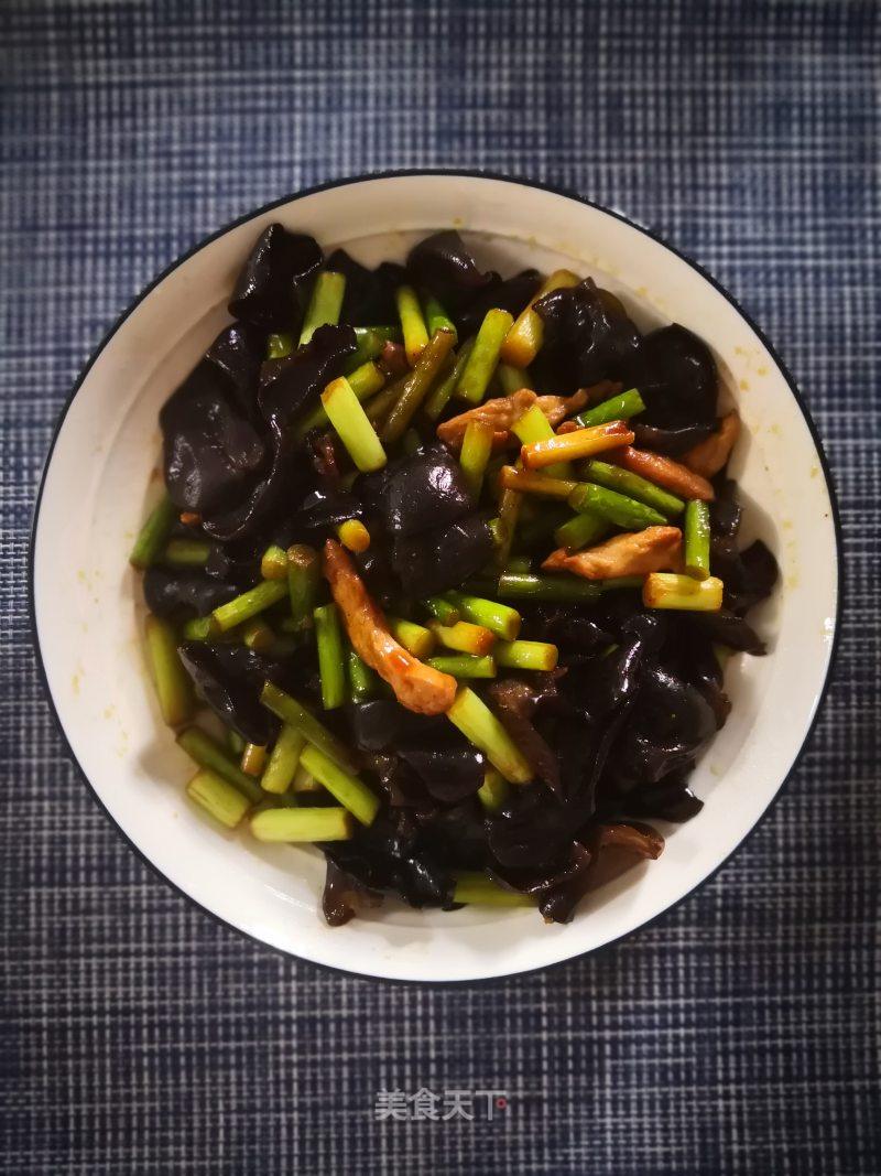 蒜薹木耳炒肉的做法_蒜薹木耳炒肉怎么做_原来你也在这里!的菜谱_美食天下
