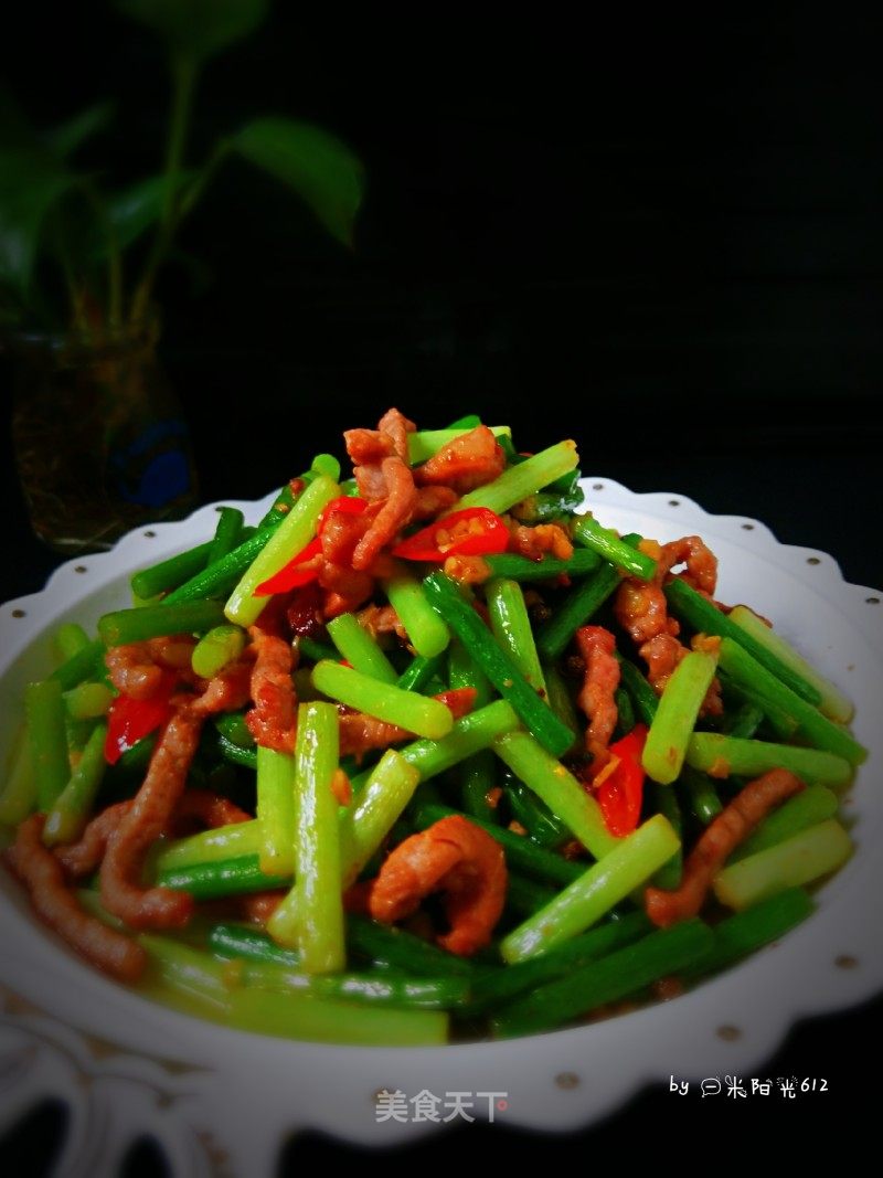 蒜薹炒肉的做法_蒜薹炒肉怎么做_飞燕食记的菜谱_美食天下