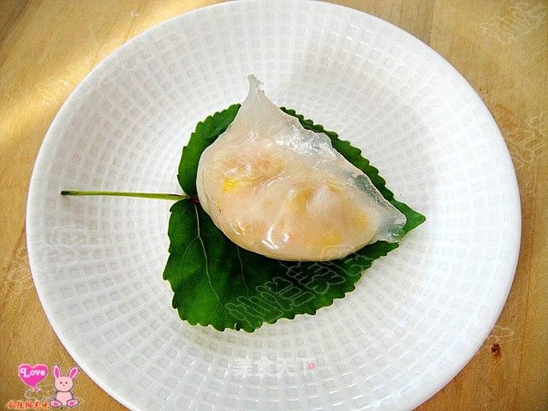 水晶鲜虾饺的做法_餐桌上的亮点--水晶鲜虾饺_水晶鲜虾饺怎么做_菜谱_美食天下