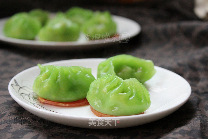 翡翠蒸饺的做法_冬至吃饺子咯——讨喜的翡翠蒸饺_翡翠蒸饺怎么做_提啦米酥的菜谱_美食天下