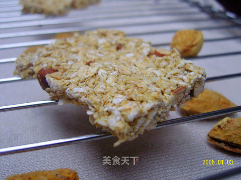 咸香瘦身燕麦块的做法_吃饼干减肥!不能错过的零难度,低热量,高纤维——咸香瘦身燕麦块_咸香瘦身燕麦块怎么做_菜谱_美食天下