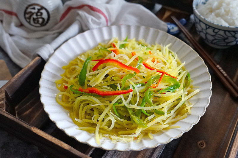 青椒土豆丝的做法_青椒土豆丝怎么做_天鲜家常菜的菜谱_美食天下