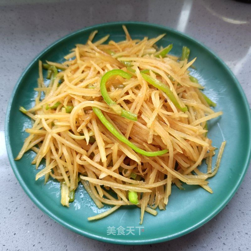 青椒土豆丝的做法_青椒土豆丝怎么做_不做妖精好多年的菜谱_美食天下