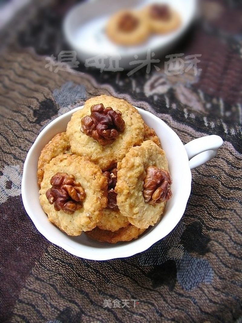 核桃燕麦饼干的做法_合家团圆幸福小酥饼——核桃燕麦饼干_核桃燕麦饼干怎么做_提啦米酥的菜谱_美食天下