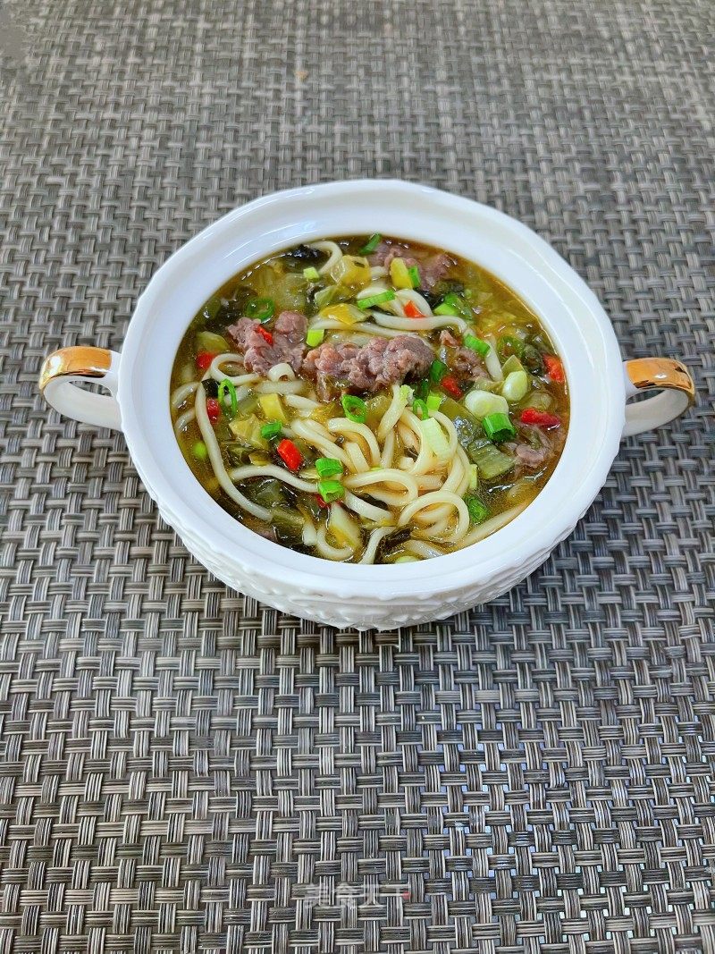 酸菜牛肉面的做法_酸菜牛肉面怎么做__蒍鉨变乖々的菜谱_美食天下