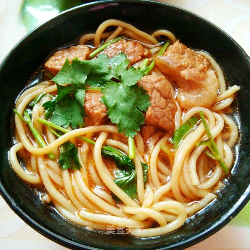 红烧牛肉面的做法_红烧牛肉面怎么做_温晓情的菜谱_美食天下