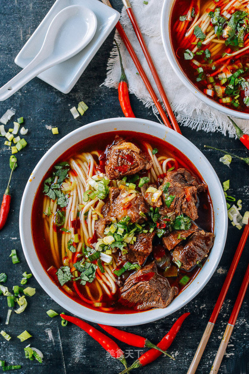 麻辣牛肉面的做法_优康牛肉:麻辣牛肉面,汁香味浓超过瘾_麻辣牛肉面怎么做_美食侦探yk的菜谱_美食天下
