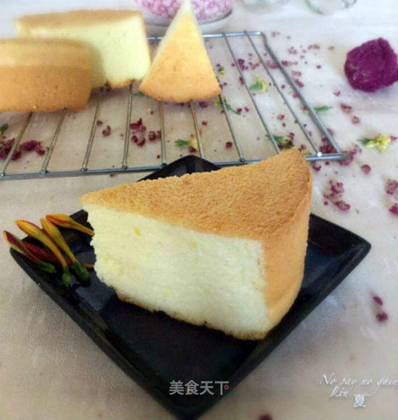 六寸原味戚风蛋糕的做法_新手不走弯路 ——6寸原味戚风蛋糕_六寸原味戚风蛋糕怎么做_Liu夏的菜谱_美食天下