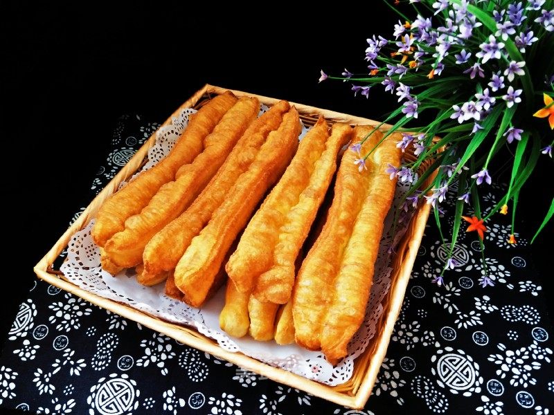 香酥空心油条的做法_香酥空心油条怎么做_诗韵墨香的菜谱_美食天下