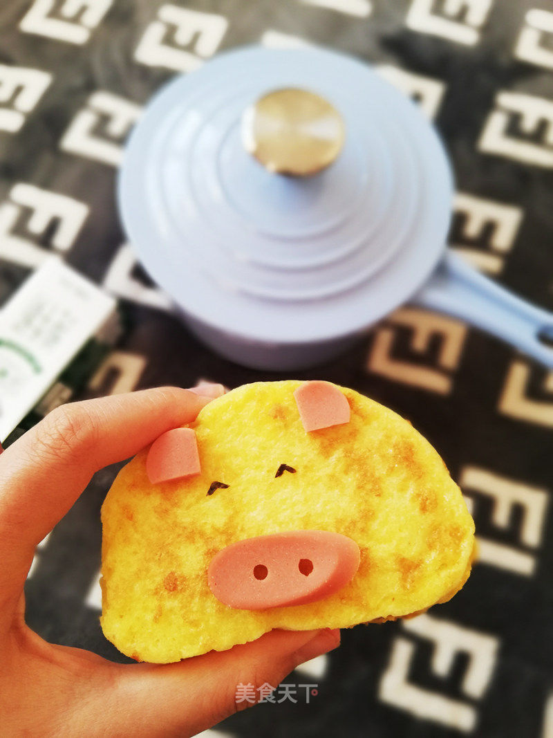 小猪蛋香馒头片的做法_#Harthsun珐琅铸铁锅试用报告# 宝宝辅食12M+——小猪蛋香馒头片_小猪蛋香馒头片怎么做_潼年食光的菜谱_美食天下