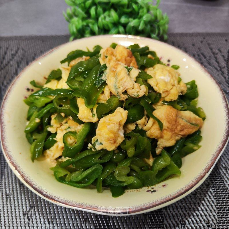鸡蛋炒青椒的做法_鸡蛋炒青椒怎么做_RLing的菜谱_美食天下