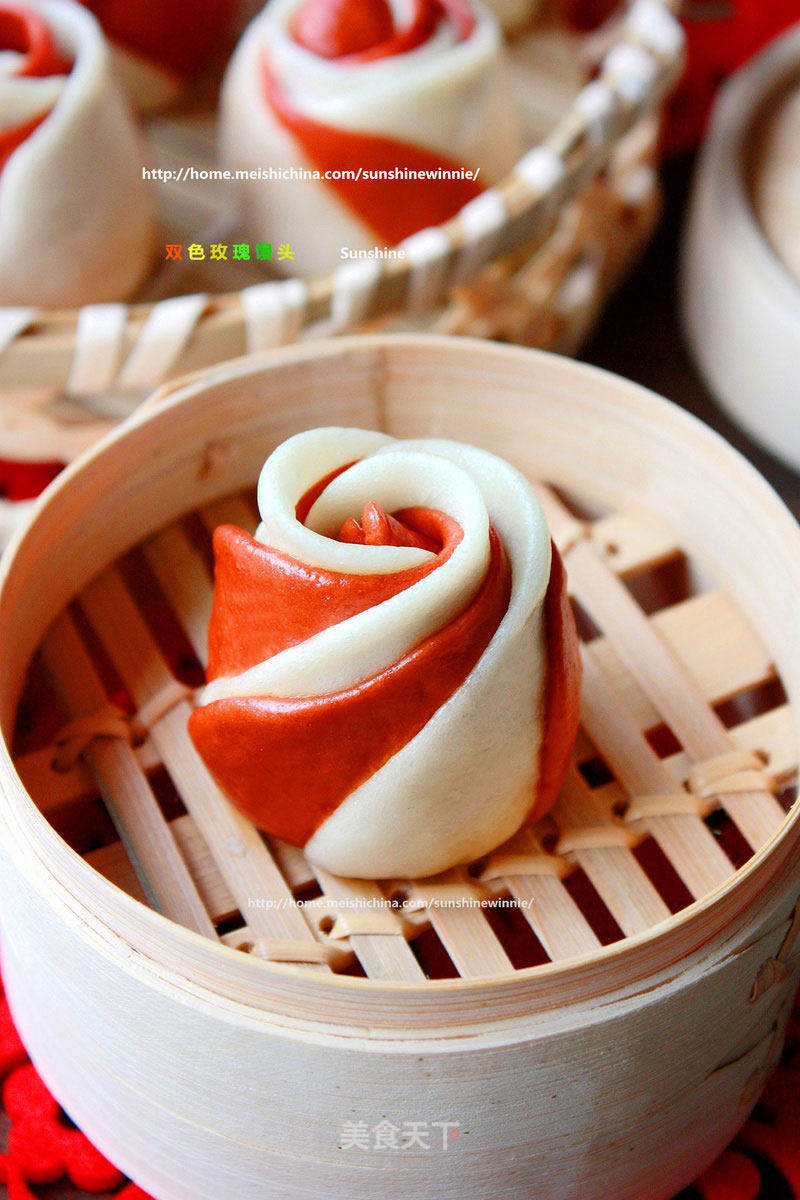 双色玫瑰馒头的做法_美食如花般绽放—–双色玫瑰馒头_双色玫瑰馒头怎么做_sunshinewinnie的菜谱_美食天下
