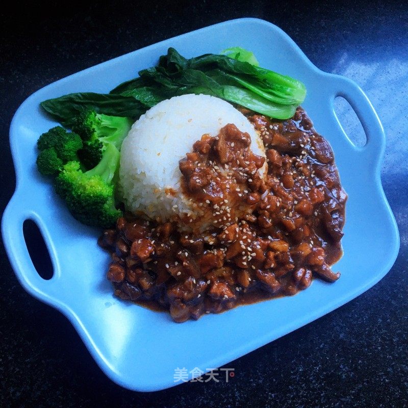 香菇洋葱卤肉饭的做法_香菇洋葱卤肉饭怎么做_米拉Miira的菜谱_美食天下