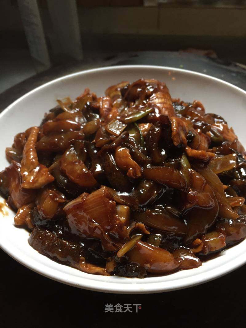 黑猪肉烧海参的做法_黑猪肉烧海参(葱烧海参)_黑猪肉烧海参怎么做_white1983的菜谱_美食天下