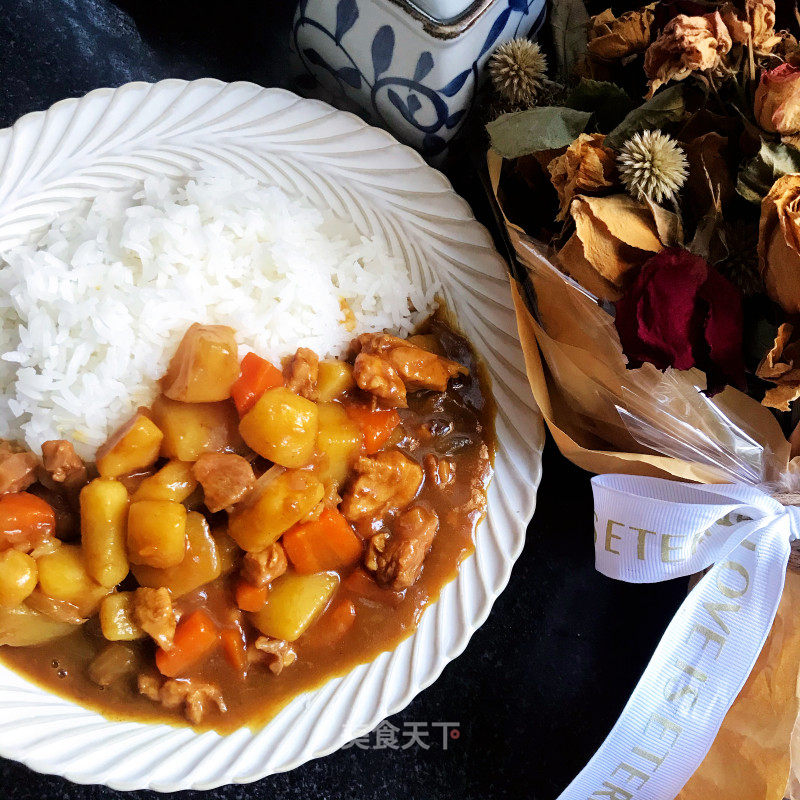 咖喱土豆鸡肉饭的做法_咖喱土豆鸡肉饭怎么做_米拉Miira的菜谱_美食天下