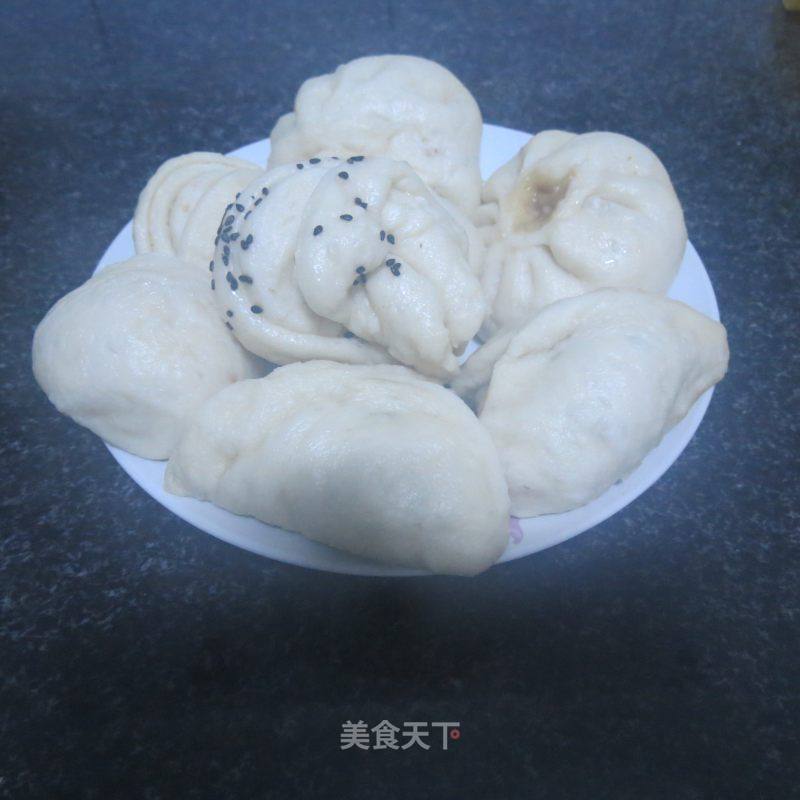花样面食 一锅出的做法_花样面食 一锅出（馒头、包子、糖三角、花卷）_花样面食 一锅出怎么做_新的一天的菜谱_美食天下