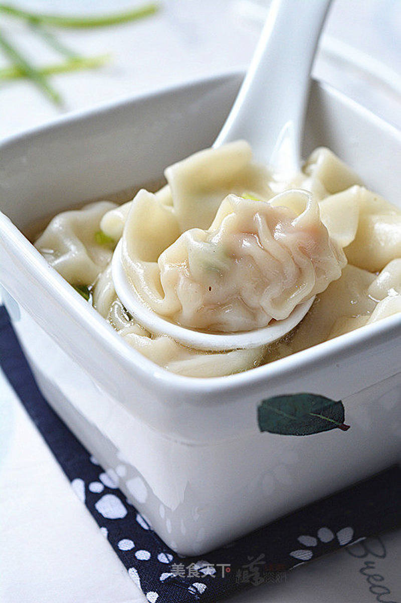 虾肉小馄饨的做法_虾肉小馄饨怎么做_1粗茶淡饭1的菜谱_美食天下