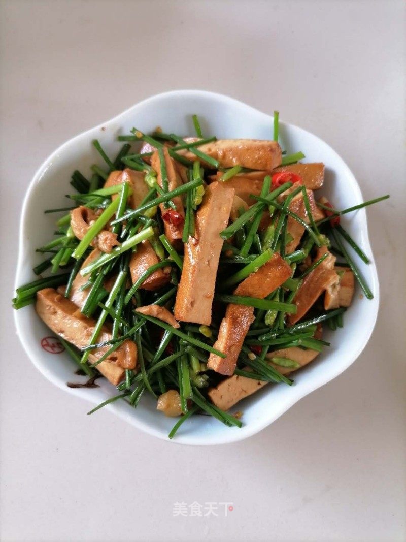 韭菜花炒香干的做法_韭菜花炒香干怎么做_甜甜mimi的菜谱_美食天下